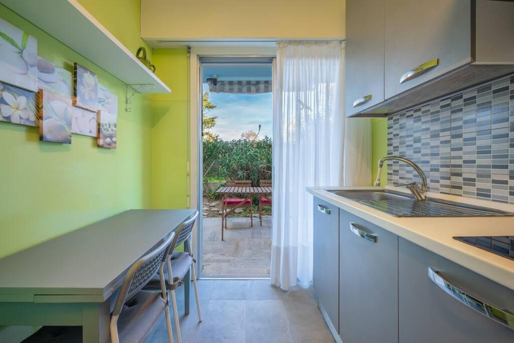 Appartement Familial 6P, Avec Piscine Et Tennis, Proche Mer Roquebrune-Cap-Martin Exteriör bild